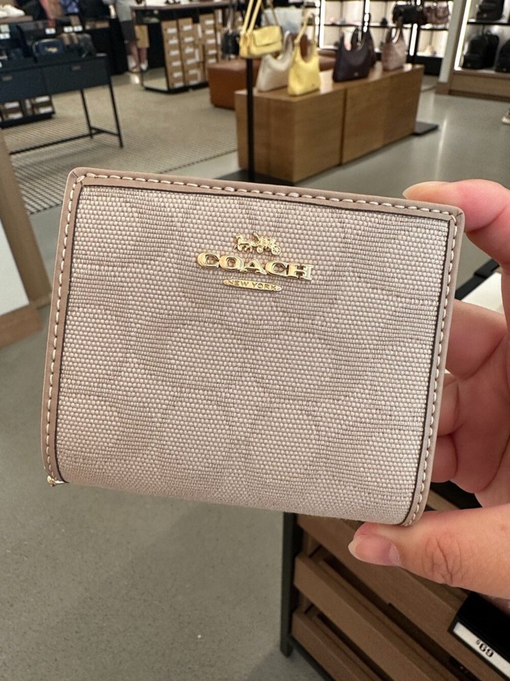 NWT! Coach CAP12 Snap Wallet With Signature Canvas Im/Dark Natural Multi/Gold